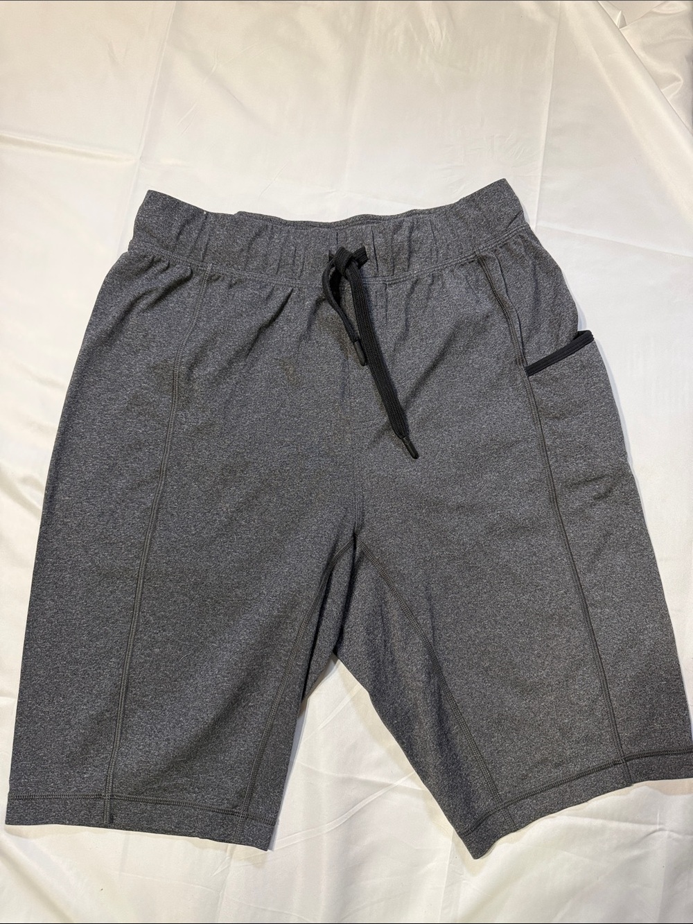 Lululemon Linerless 11” Shorts Mens Medium Gray “For The People” Gym yoga
